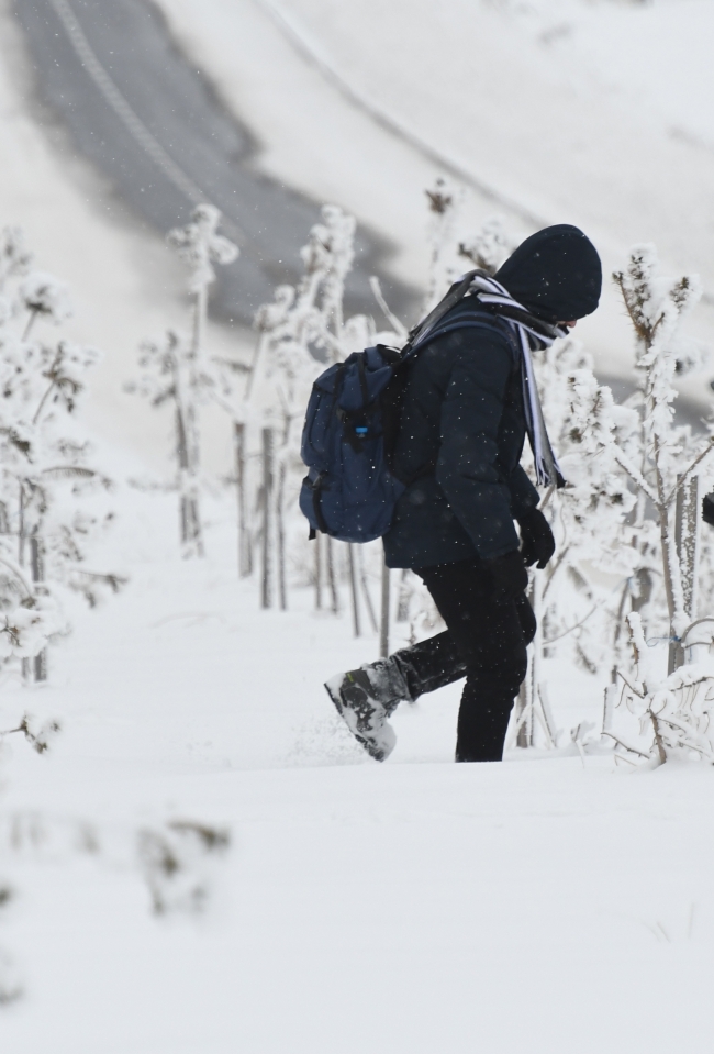 Kara kış yolları kapattı: 26 yerleşim birimine ulaşım sağlanamıyor