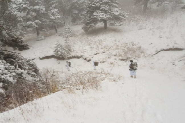 Mehmetçik'ten zorlu kış şartlarında operasyon
