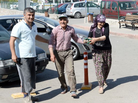 Acemi kasaplar hastanelik oldu