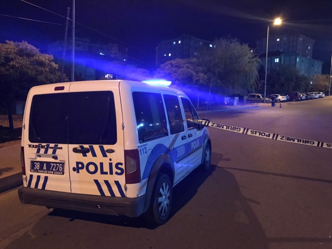 Kayseri’de şüpheli valiz fünye ile patlatıldı