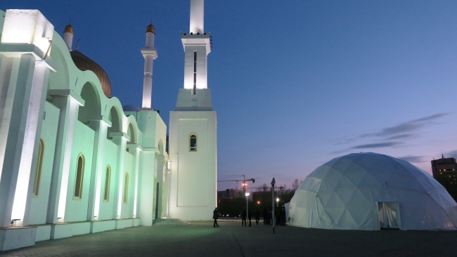 Kazakistan'da ilk iftar yapıldı