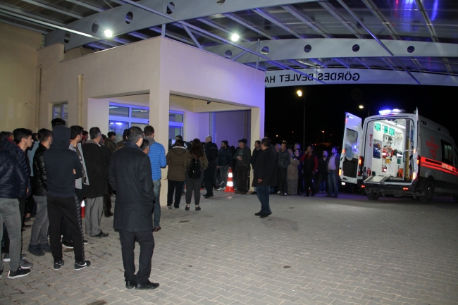 Yolcu otobüsü ile hafriyat kamyonu çarpıştı: 31 yaralı