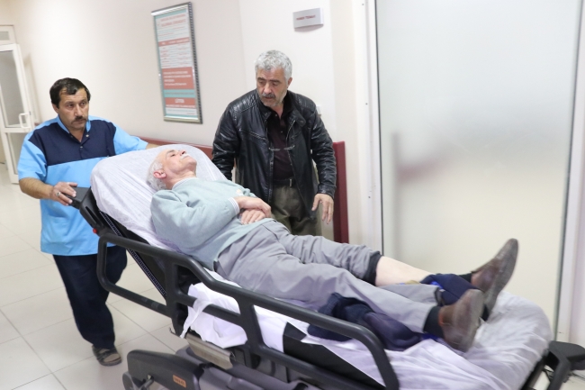 Cenazeden dönerken kaza yaptılar: 8 yaralı