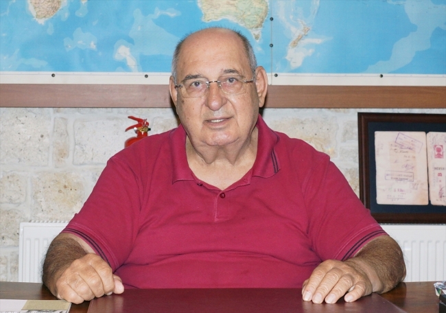 Eski CHP'li Kemal Anadol: Koltukta oturduğunuz her gün CHP zarar görmektedir