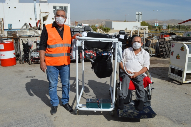 Tasarladığı aletlerle engellilerin yaşamını kolaylaştırıyor