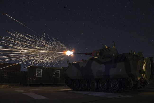 Komandolar dağlarda teröristlere göz açtırmıyor