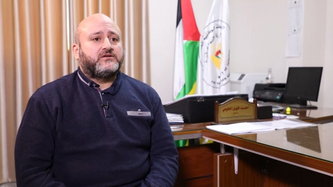 Gazze İçişleri Bakanlığı Medeni İşler Müdürlüğü Genel Müdürü Ahmed Halimi, İsrail'in kimlik belgesi sorunu yaşayan Filistinlilere 'aile birleşimi' numarası olarak da bilinen ulusal numara vermesi için baskı yapılması gerektiğini savundu. Fotoğraf: TRT Arabi