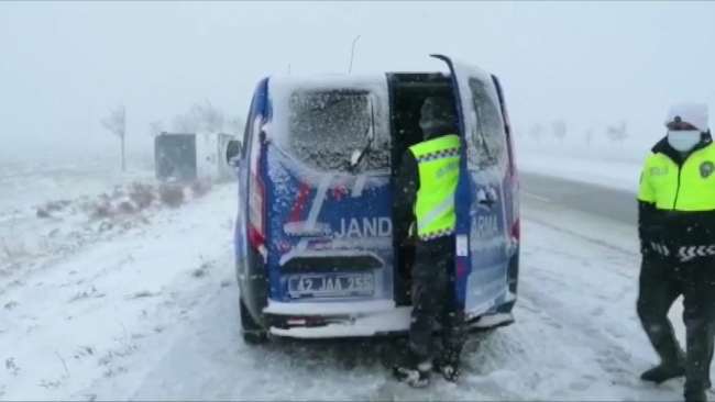 Konya'da 2 tur otobüsü şarampole devrildi: 1 ölü, 46 yaralı