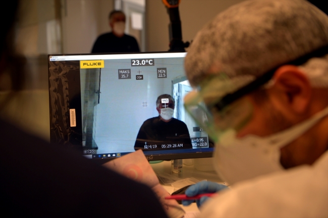 Sınır kapılarında alınan sıkı tedbirler titizlikle sürdürülüyor