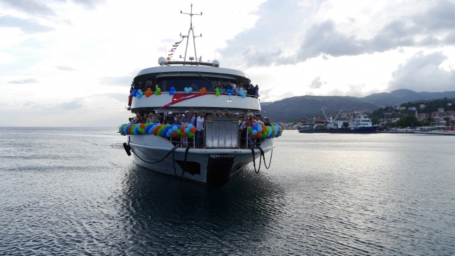 Küçükkuyu'dan Midilli Adası'na feribot seferleri