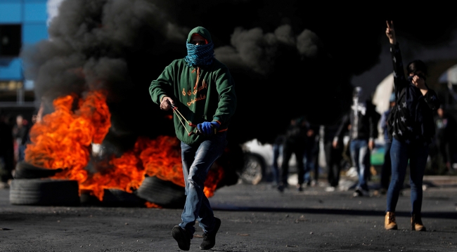 Gazze'deki gösterilerde 2 Filistinli hayatını kaybetti