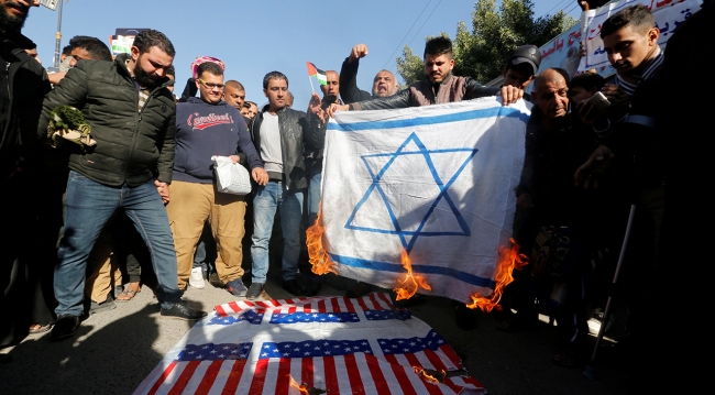 Gazze'deki gösterilerde 2 Filistinli hayatını kaybetti