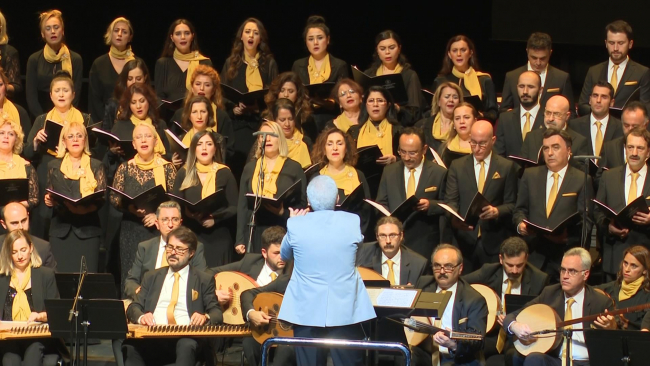 "Mozaik" konseri AKM'de müzikseverlerle buluştu