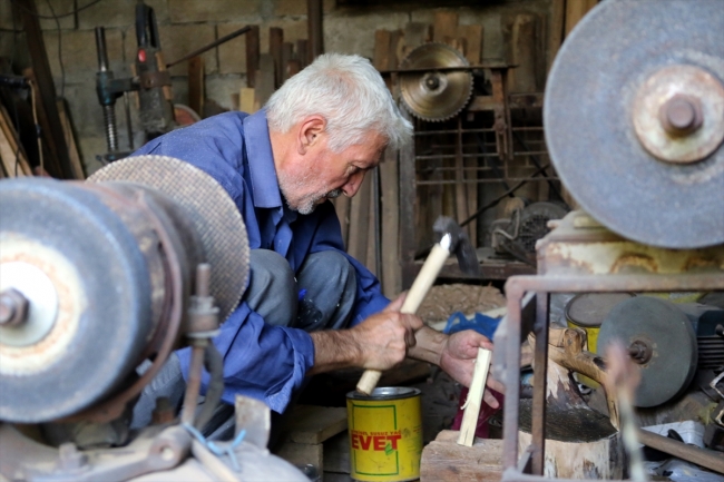 45 yıldır kurban bıçağı yapıyor