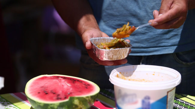 Kurban pazarında 24 saat