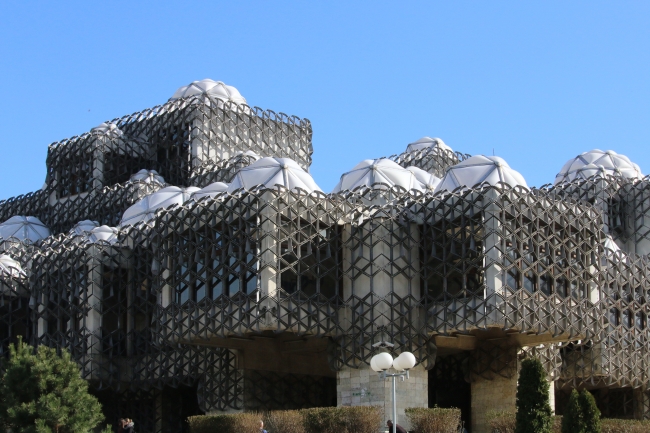 Priştine'nin sembolü: Kubbeli Kütüphane