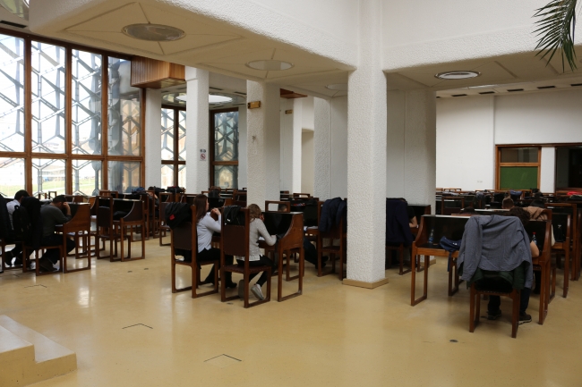 Priştine'nin sembolü: Kubbeli Kütüphane