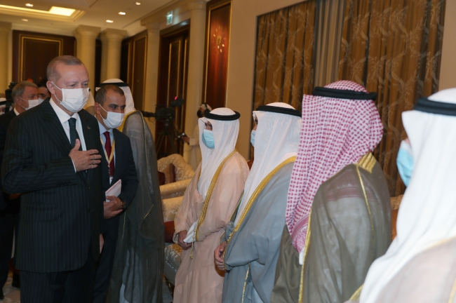 Cumhurbaşkanı Erdoğan taziye için Kuveyt'i ziyaret etti