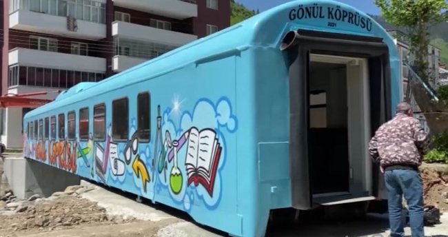 Emektar vagon 'Gönül Köprüsü' oldu