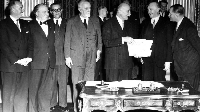 23 Temmuz 1952'de Paris Anlaşması'nın imzalanması (Fotoğraf: Avrupa Parlamentosu)