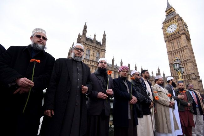 Londra'daki terör saldırısında hayatını kaybedenler anıldı