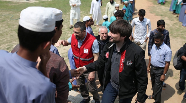 Milletvekilleri Arakanlıların durumunu değerlendirdi