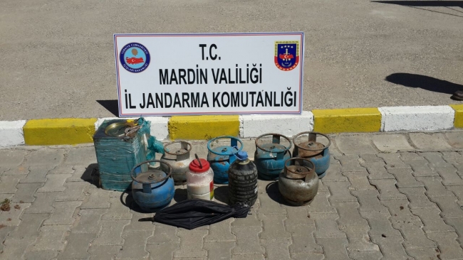 Teröristler patlayıcıları bahçe duvarının içine gizlemişler