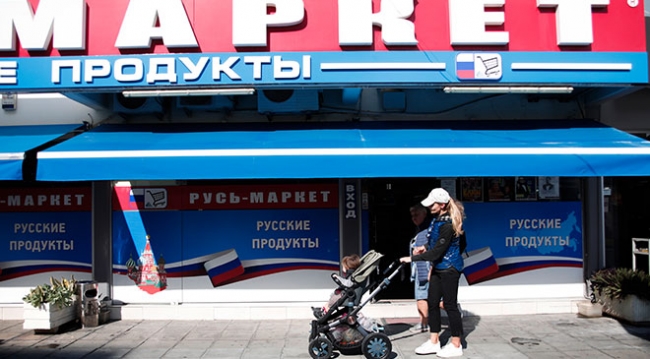 Güney Kıbrıs'a yerleşen Rusların siyasi partileri de var