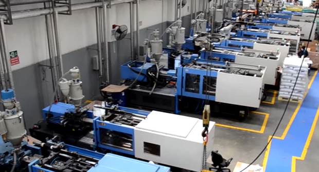 Sağlık çalışanlarına özel maske aparatı üretiyorlar