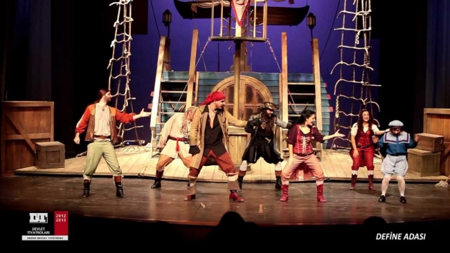 Trabzon'da iki yeni tiyatro oyunu sahnelenecek