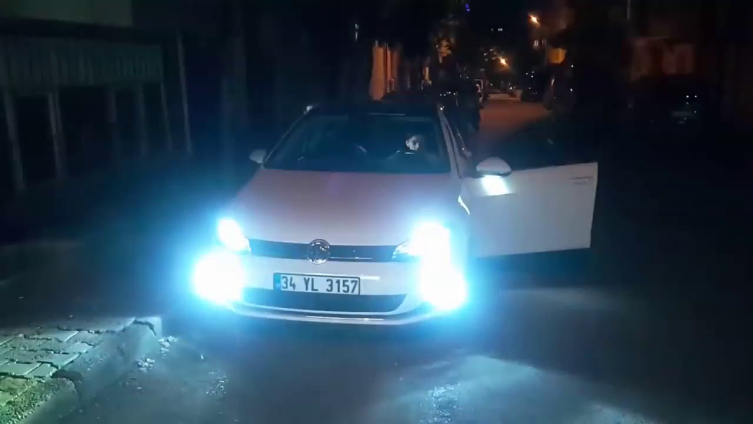 Sektör temsilcileri bu tür farların 'daha iyi görüş sağladığı' inancının yanlış olduğu görüşünde.