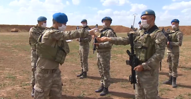 Rasulayn'daki komandolardan bayram mesajı