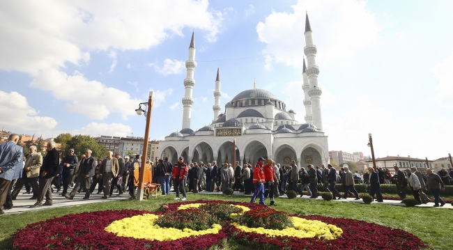 Ulus'ta Melike Hatun Camisi törenle açıldı