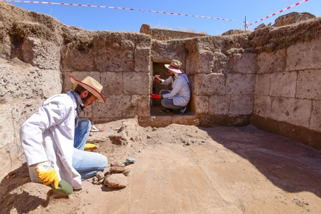 Selçuklu Meydan Mezarlığı'nda 178 oda mezar tespit edildi