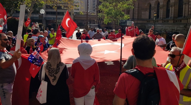 Avustralyalı Türklerden Mehmetçiğe destek