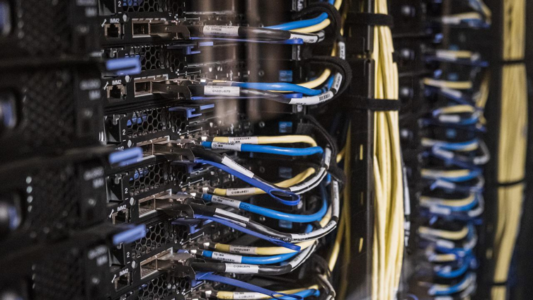 Türkiyenin süper bilgisayarı ARF dünyada ilk 50ye girdi