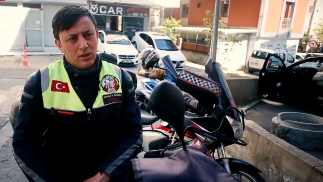 Bagajlarında hayat, yüreklerinde kırgınlık var: Saygı duyun yeter