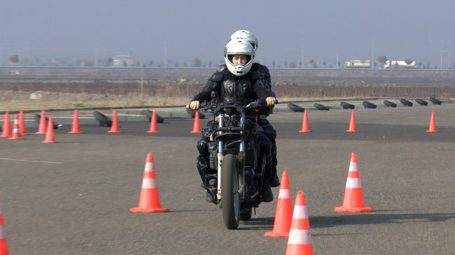 Yunus polislerinin zorlu eğitimi