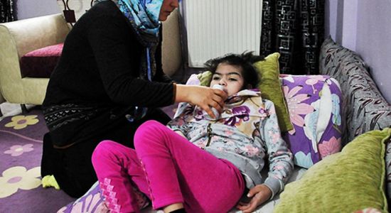 MPS hastası kızları için destek bekliyorlar