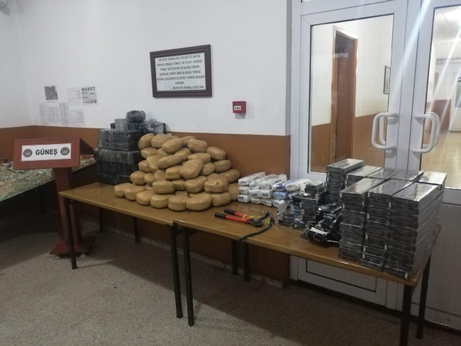 Van ve Hakkari'de kaçakçılığa darbe