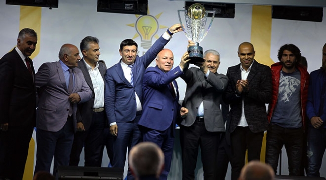 Başbakan Yıldırım: Arkamızda 81 milyonun desteği, duası var