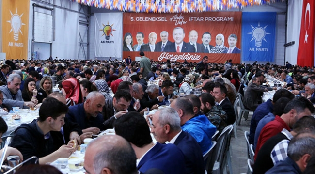 Başbakan Yıldırım: Arkamızda 81 milyonun desteği, duası var