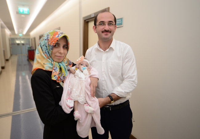 Babasından alınan doku minik Gülsüm Sare'yi hayata bağladı