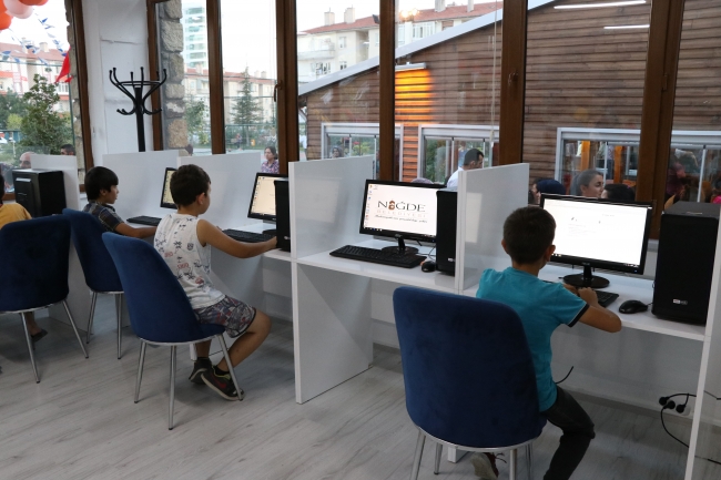 Niğde'de "Millet Kıraathanesi" hizmete açıldı