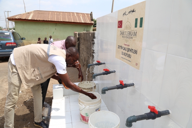 Nijerya'da Zeytin Dalı Harekatı şehitleri için su kuyusu açıldı