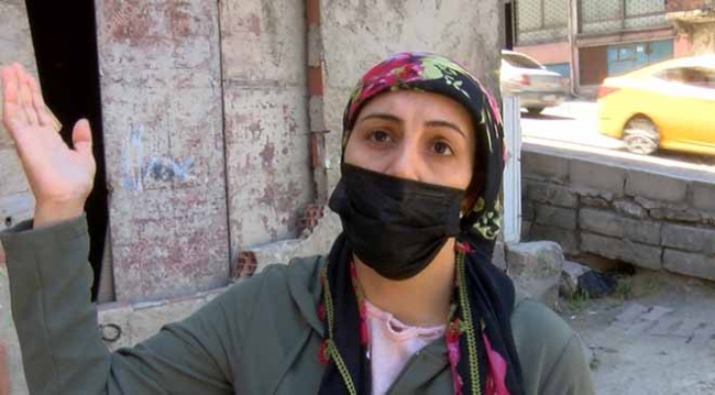 Esenler'de kolonları çatlayan bina sakinleri akrabalarına sığındı