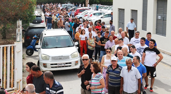 Bayramın ilk günü yurt dışında 105 binden fazla oy kullanıldı