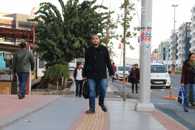 Karanlık dünyası müzikle aydınlandı