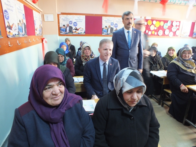 Sivas'ta okuma yazma seferberliği