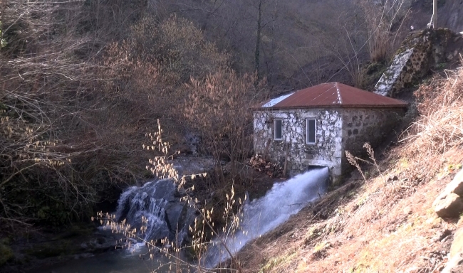 400 yıllık su değirmeni dualarla kullanıma yeniden açıldı
